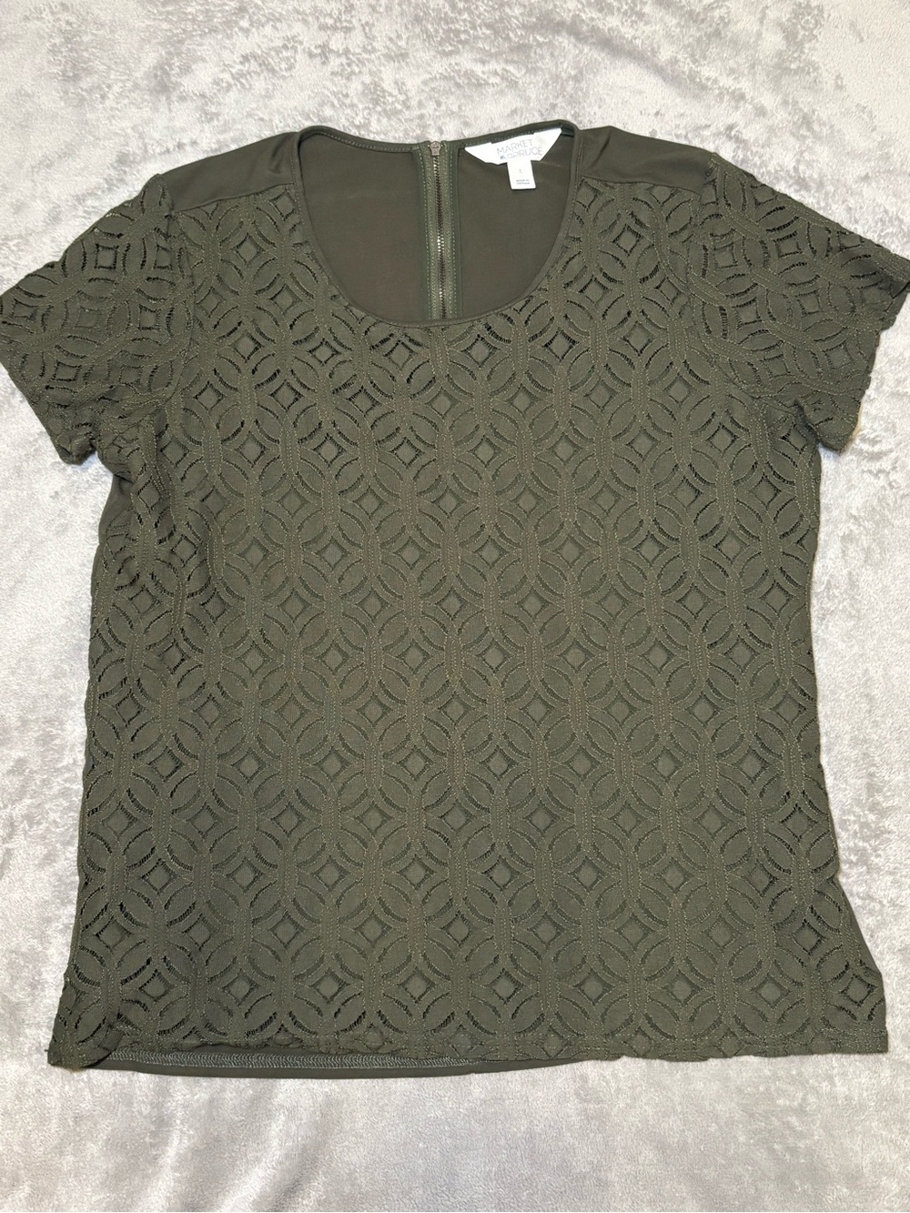 Market & Spruce Olive Green Lace Front Top Size L